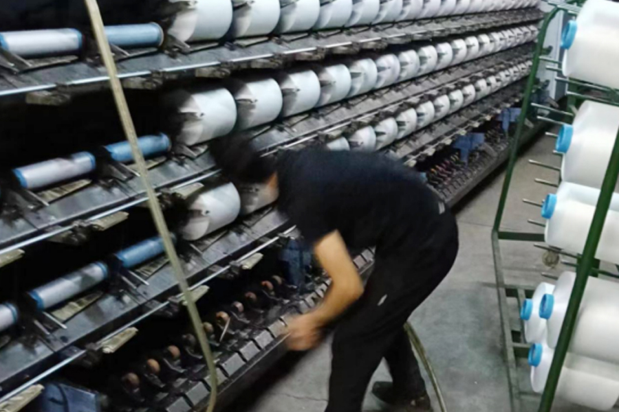 Zone de production-film-chute DTY